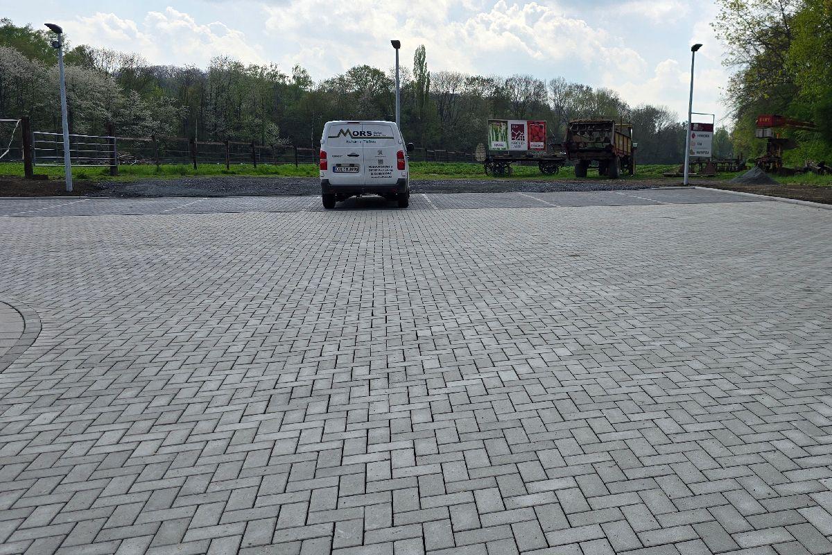Dies ist die neue Parkplatz-Fläche am Hof Große Lahr in Herne Börnig. 